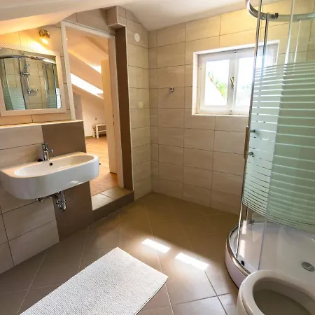 Anka Case de vacanță Banjol